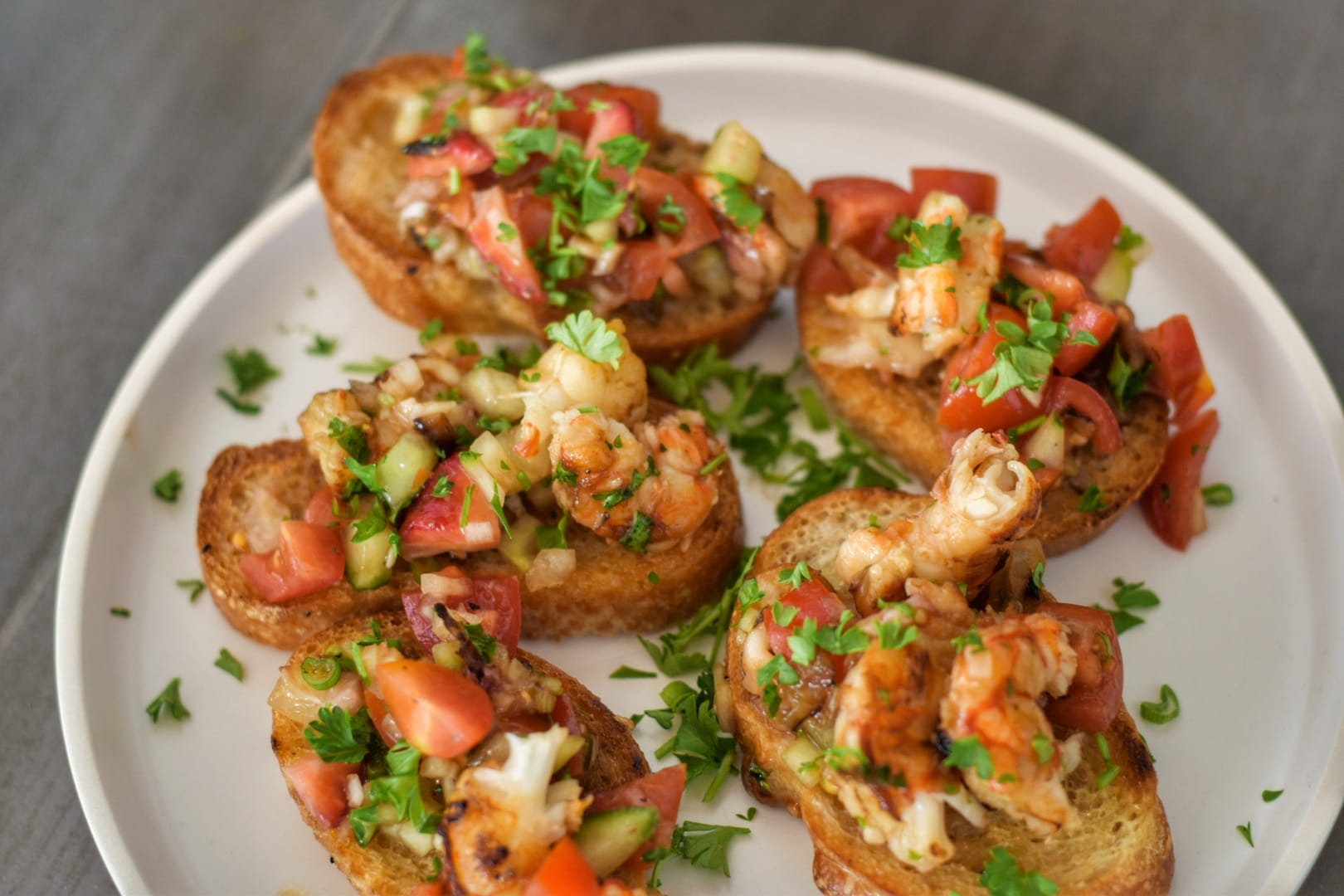 Garnelen, Erdbeer, Tomaten Bruschetta - SEVERIN (Official)