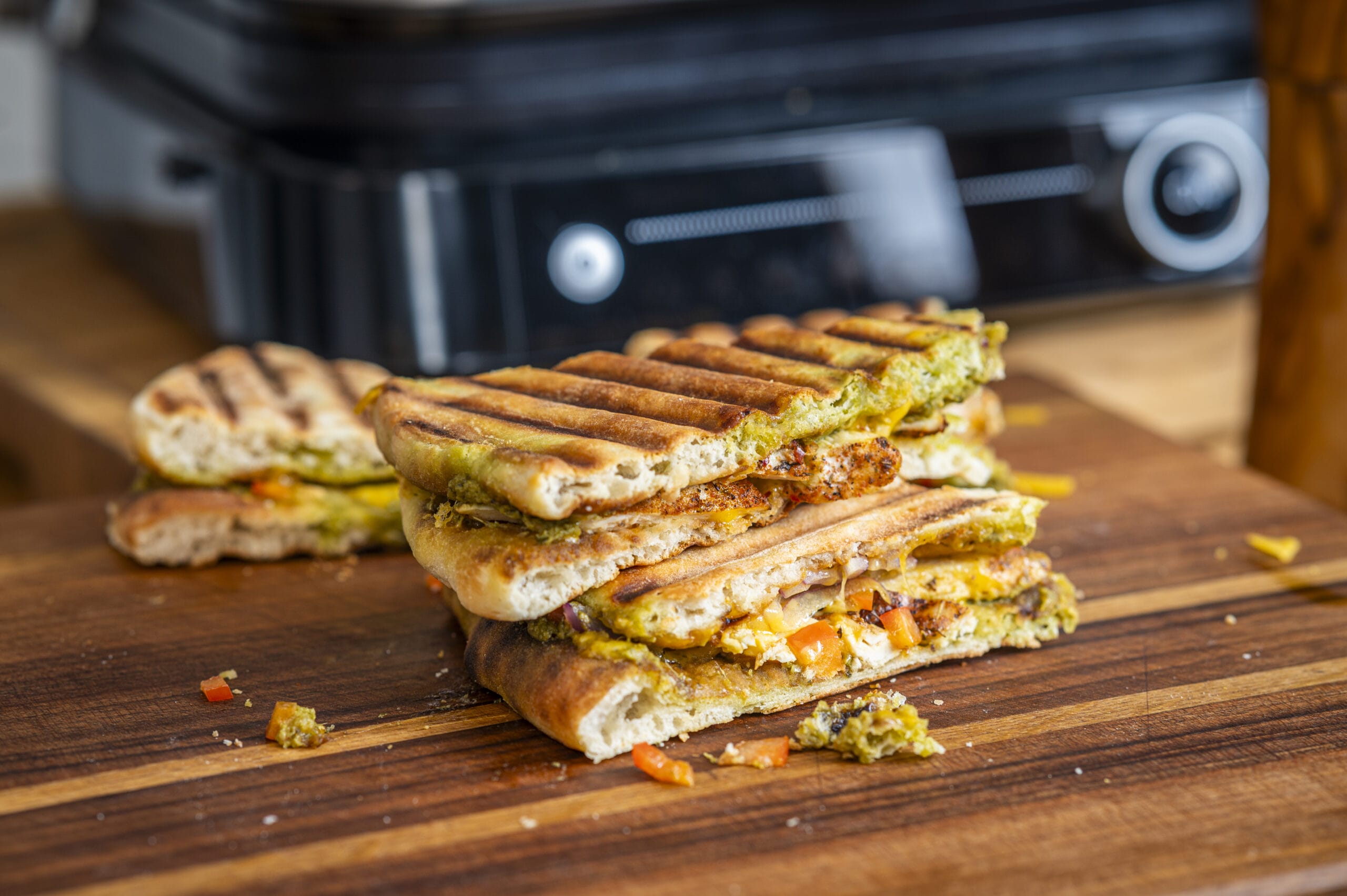 Panini mit Hähnchen-Pesto-Füllung - SEVERIN (Official)