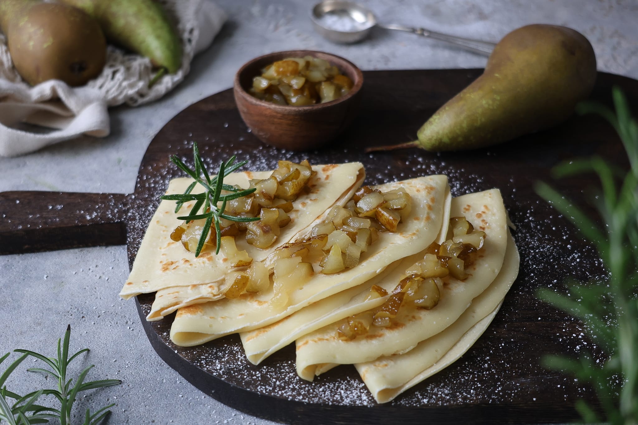 Crêpes à la compote de poires &amp; amaretto - SEVERIN (Official)