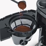 <P>mit Mahlwerk-Deaktivierungsfunktion zur Zubereitung von vorgemahlenem Kaffee</P>