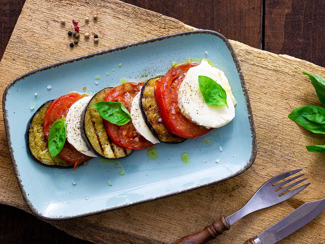 Grilled caprese eggplant - Severin