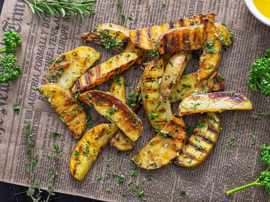 Grillkartoffeln mit frischen Kräutern Grillkartoffeln mit frischen Kräutern