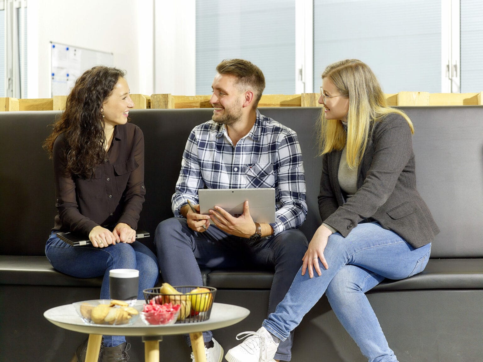 Mitarbeitershooting_Severin_Stoll_7-scaled