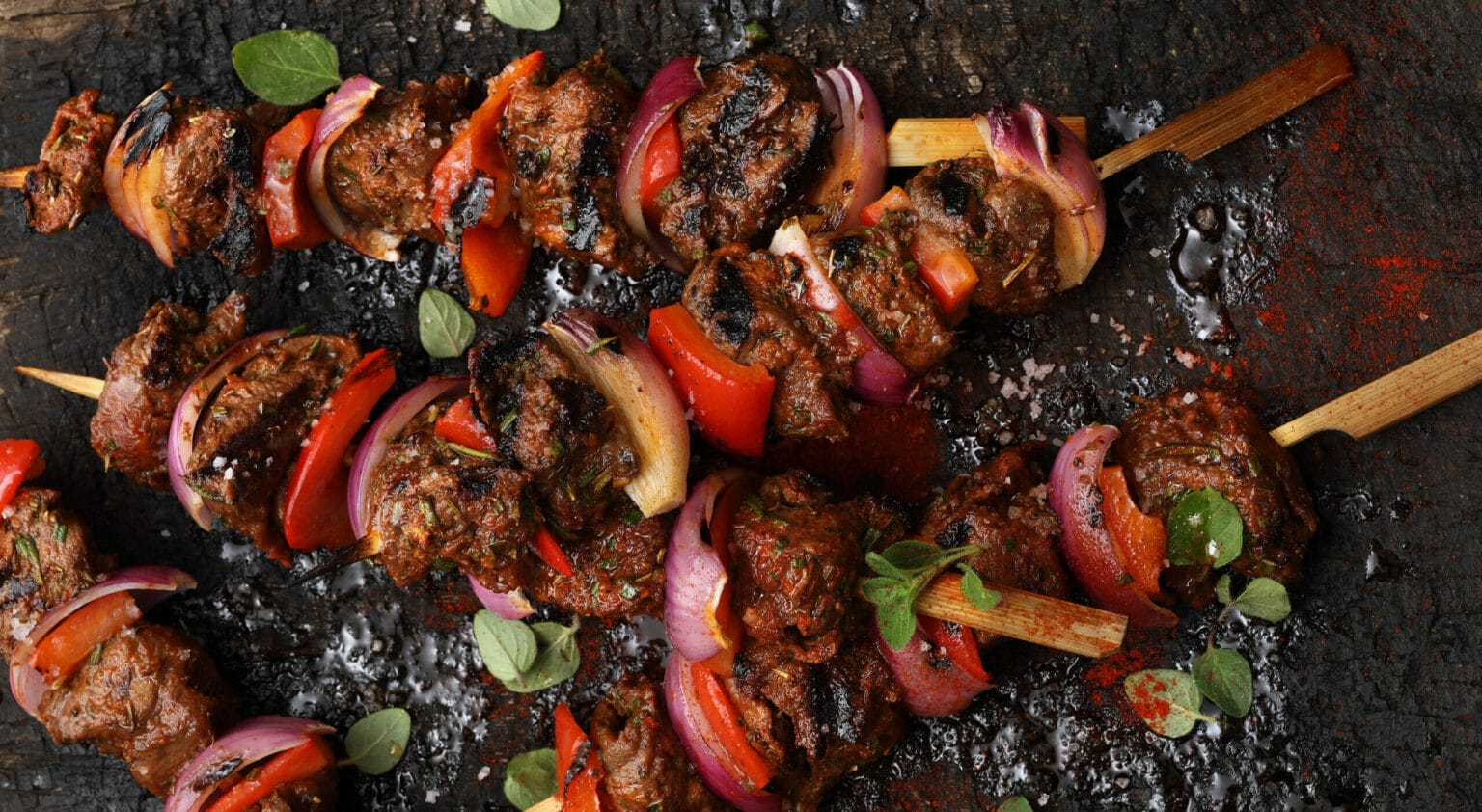 PAPRIKA_GULASCH_SPIESSE-scaled