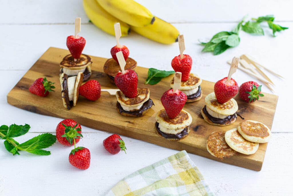 Pancake_Erdbeer_Spiesse_quer-scaled