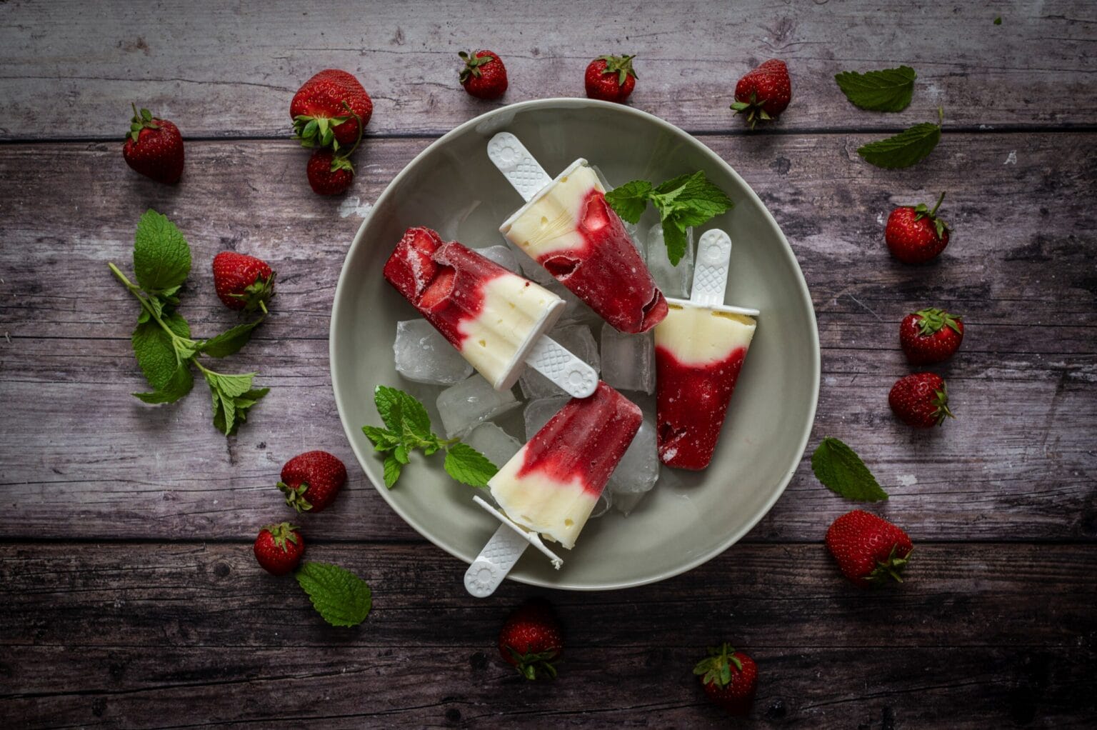 Popsicles_Erdbeere_quer-scaled