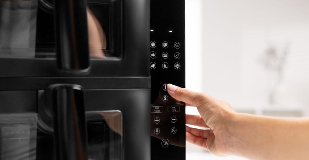 S-Fry Duo Stack_Feature Slider_1636 x 848 px_3