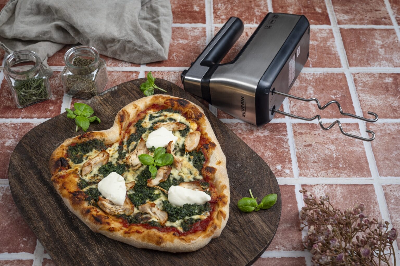 Severin_Pizzaherz_5-scaled