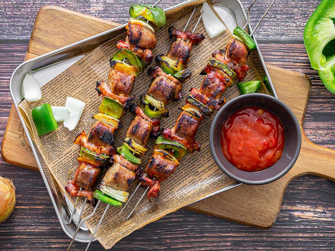 Schnelle Paprika-Bratwurst-Spieße