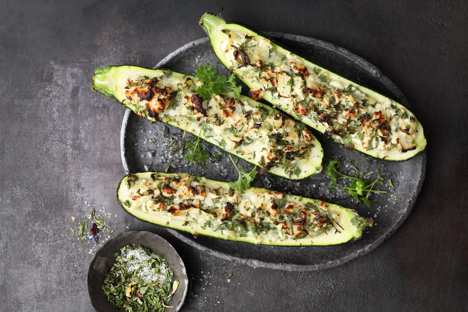 Gegrillte Zucchini-Schiffchen - Severin