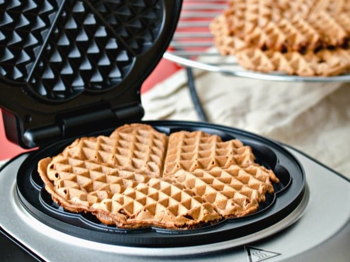 Vegane Sachertorten-Waffeln
