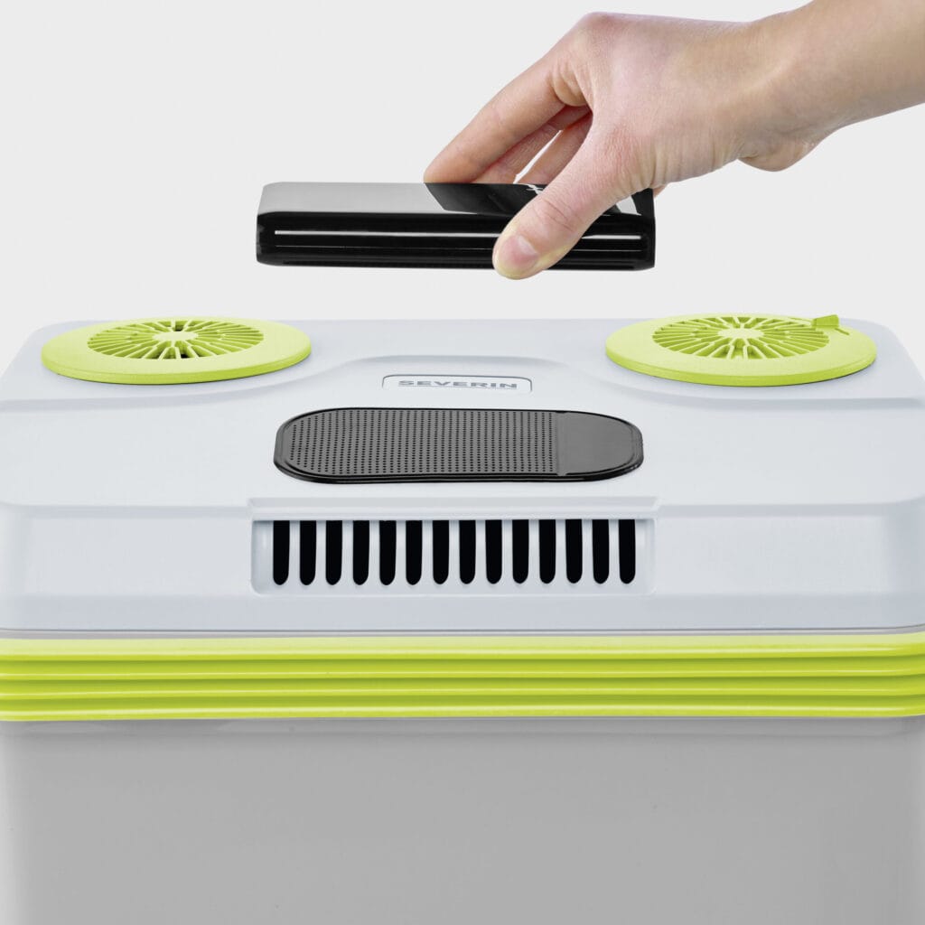 severin-kuehlschraenke-und-kuehlboxen-tkb-2925-elektrische-kuehlbox-mit-usb-anschluss-USP2