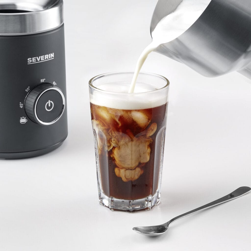 severin-milchaufschaeumer-sm-3586-induktions-milchaufschaeumer-spuma-700-USP4